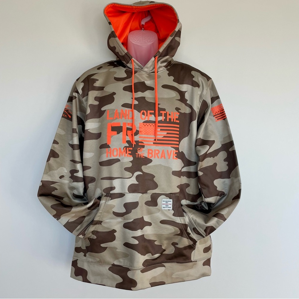 EUC | Men’s Buckhorn River Desert Camo “Land Of The  Free Hoodie” | Size Large
